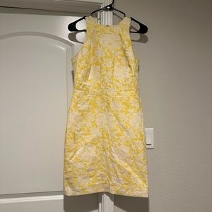 Gently worn Yellow and White dress from Ann Taylor. Size 0